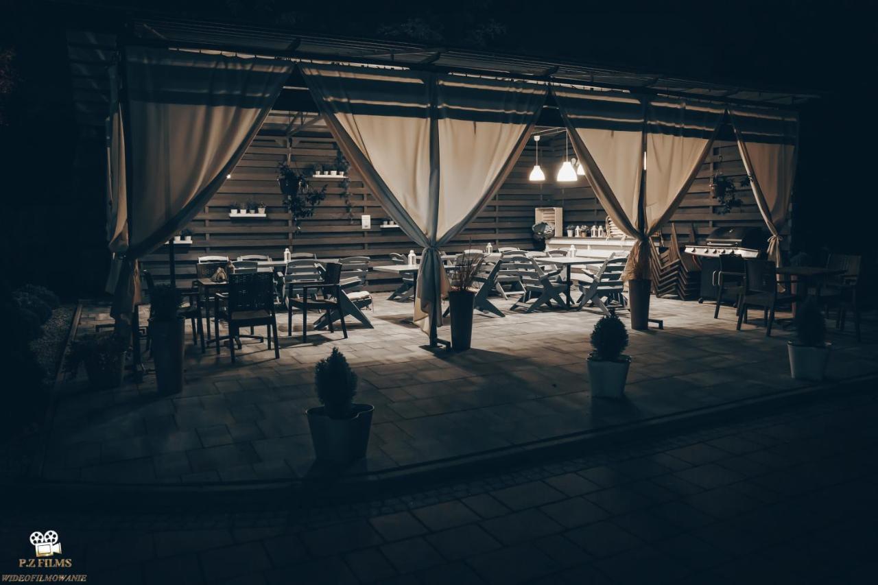 Palac Lacon Kazimierza Wielka Exteriér fotografie