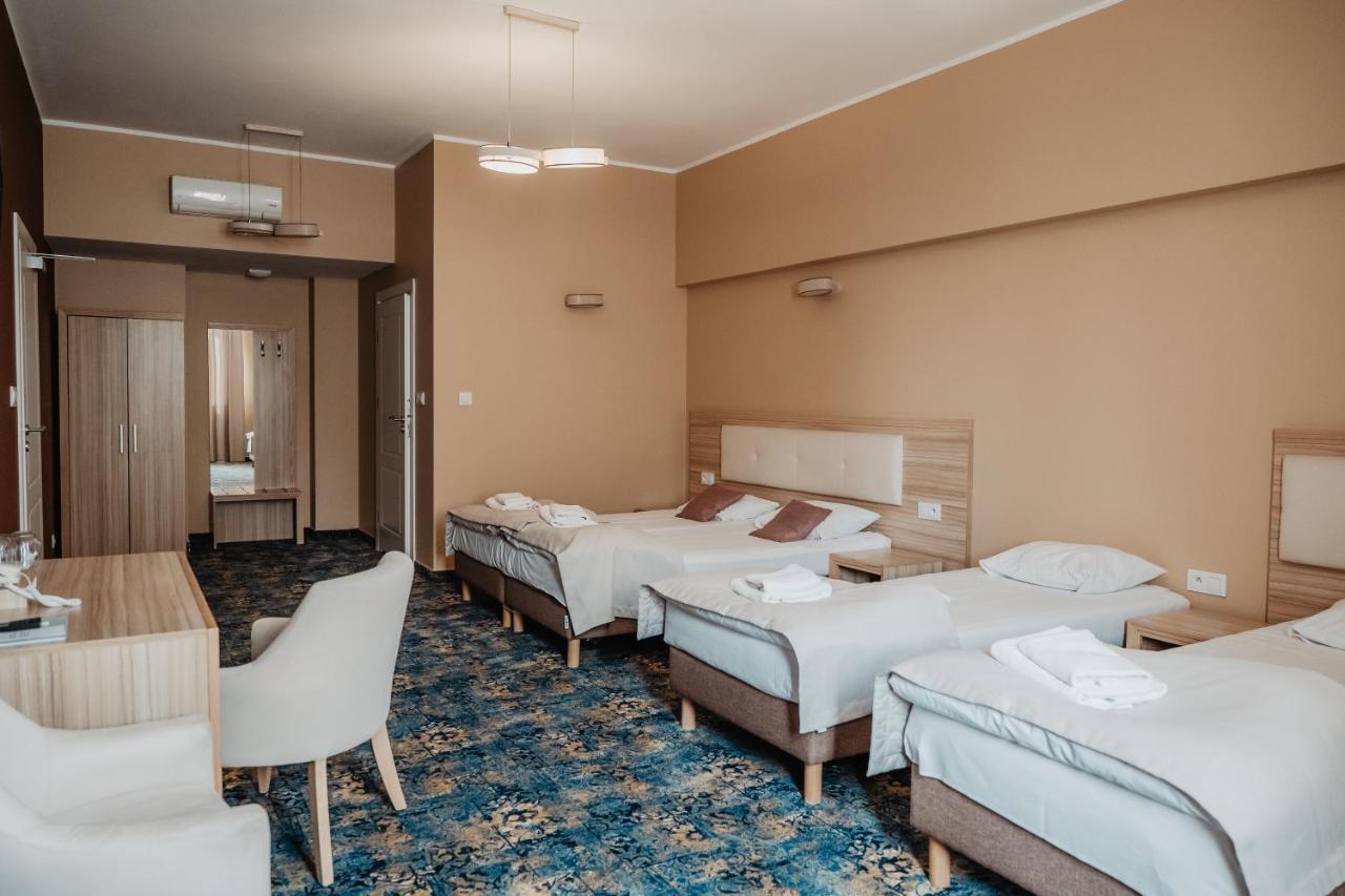 Palac Lacon Kazimierza Wielka Exteriér fotografie